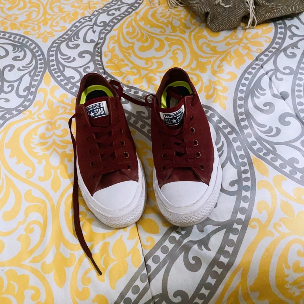 Like new- burgundy converse all star shoes
